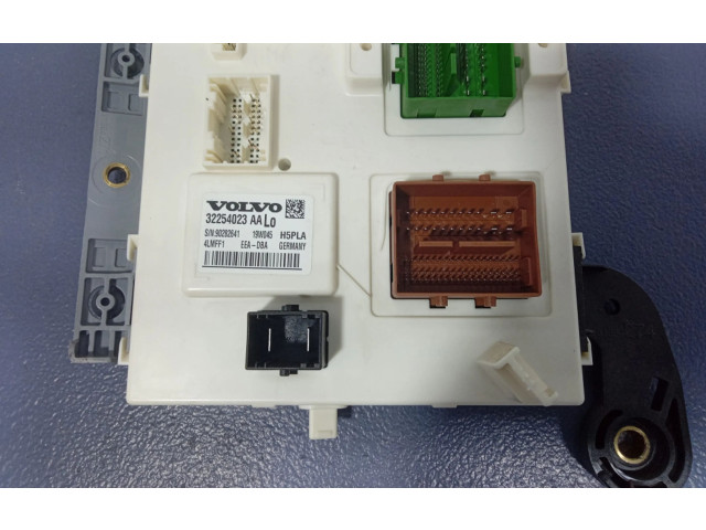 Блок комфорта 32254023AA, 32254023AA   Volvo XC60   