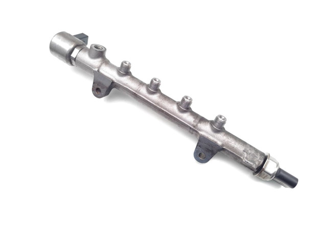 Vstřikovací lišta A6510700495, R9144Z240A Mercedes-Benz E C207 W207 OM651.911