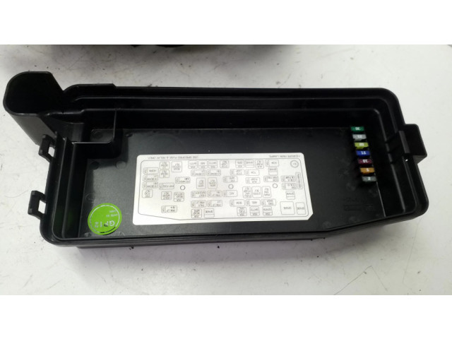 Pojistková skříňka 95202895 Chevrolet Captiva 2012