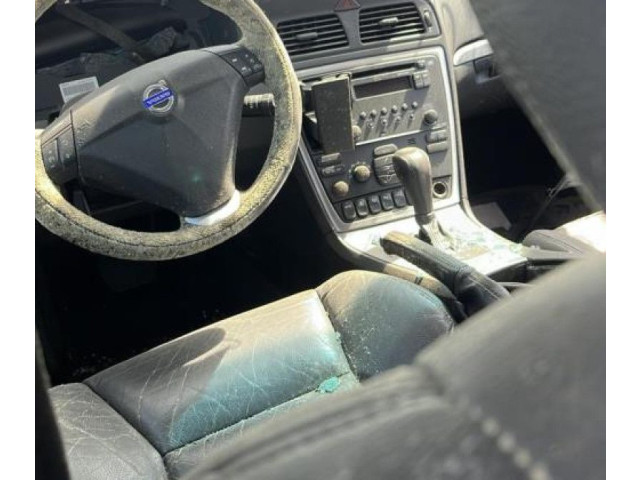 Моторчик дворников     Volvo V70