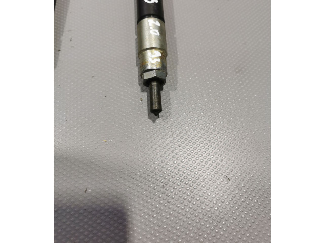 Vstřikovač 236700R030 Toyota Auris 150