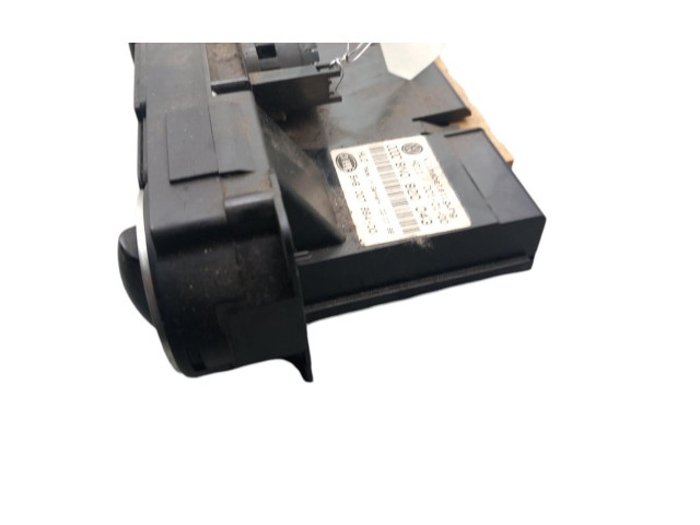 Блок управления климат-контролем 8N0820043AB98   Audi TT Mk1