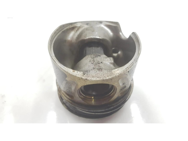 Píst A6510301017 Mercedes-Benz E W212 pro naftový motor 2.1 651924