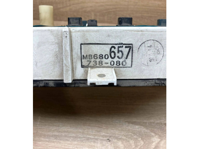 Спидометр (приборный щиток) MB680657, 738080 Mitsubishi Lancer