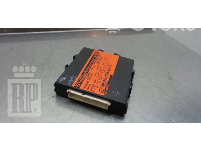 Блок управления 896180F010, 896180F010 Toyota Corolla Verso AR10