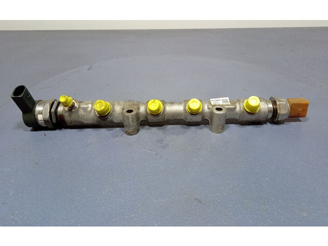 Vstřikovací lišta 057130764AB, 057130764AB   Seat Ibiza IV (6J,6P)     