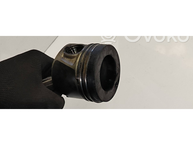  Поршень с шатуном CGLC 038JDE  Audi A6 C7  