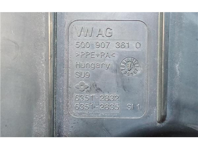 Блок предохранителей  5Q0937125A, 5Q0907361C   Volkswagen Golf VII    