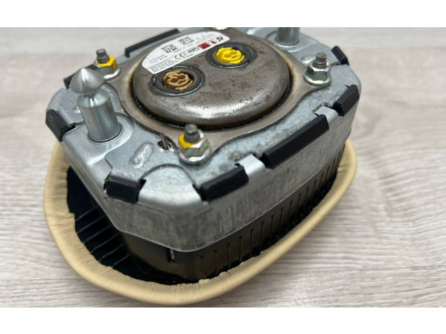 Подушка безопасности водителя Ferrari SF90 Stradale