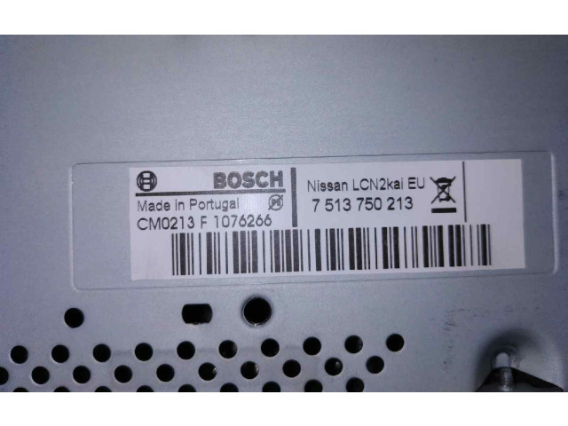 Радио/ проигрыватель CD/DVD / навигация