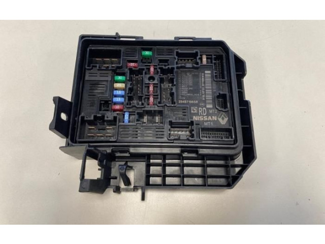 Блок предохранителей 284B71965R, 284C02176R Dacia Jogger