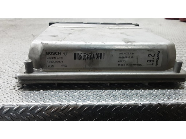 Řídící jednotka 30637733 Volvo S60 2004