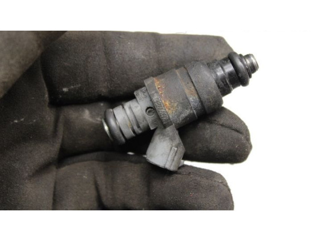 Форсунка 06A90603IBT Audi A3 S3 8P BSE