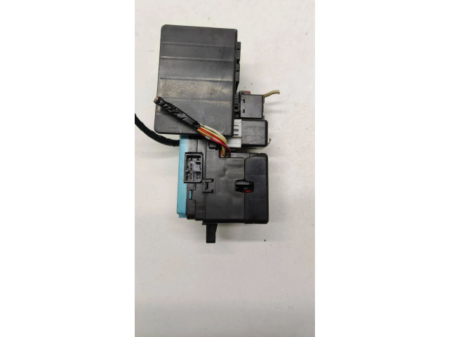 Блок предохранителей Mr409898 Mitsubishi Pajero Sport I