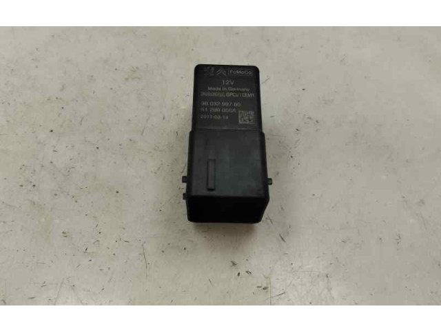 Блок предохранителей 9803299780 Peugeot 2008 I