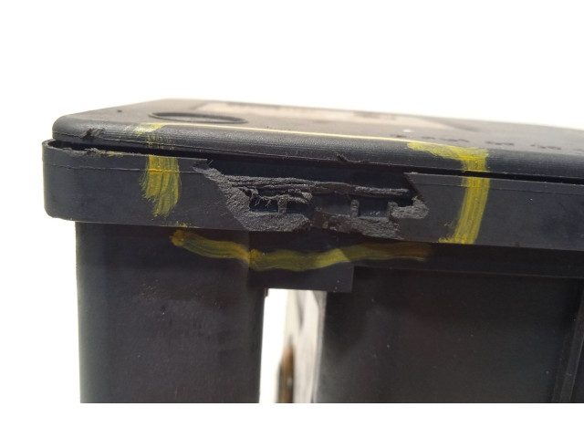 Блок ABS 30736588, 30736589 Volvo S40