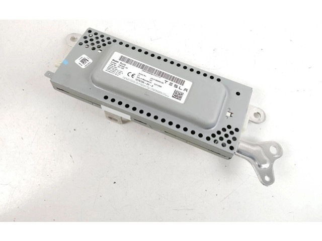 Блок управления 107975500D Tesla Model 3