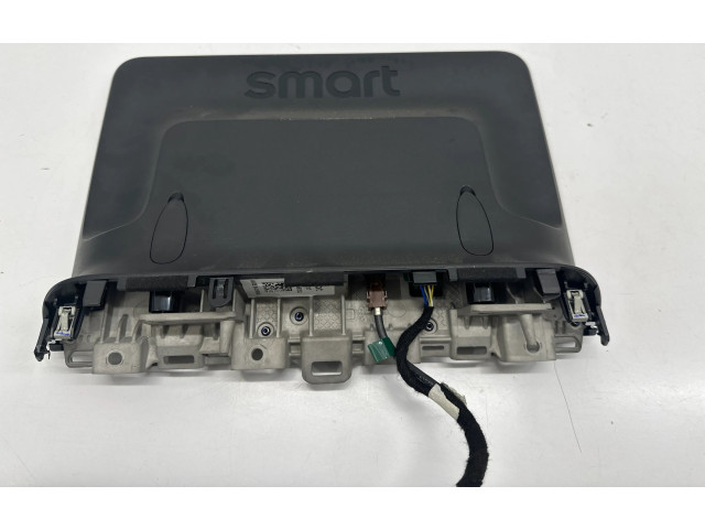 Дисплей 8890968351 Smart #1