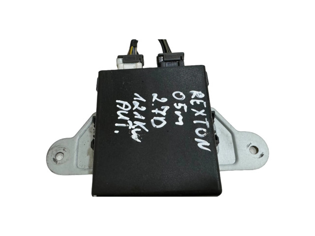 Блок управления 8737108000 SsangYong Rexton