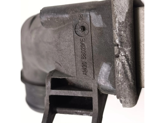 Интеркулер 880291U Ford Kuga I 2.0