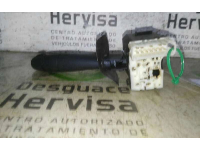 Переключатель дворников 0090086 Renault Clio II