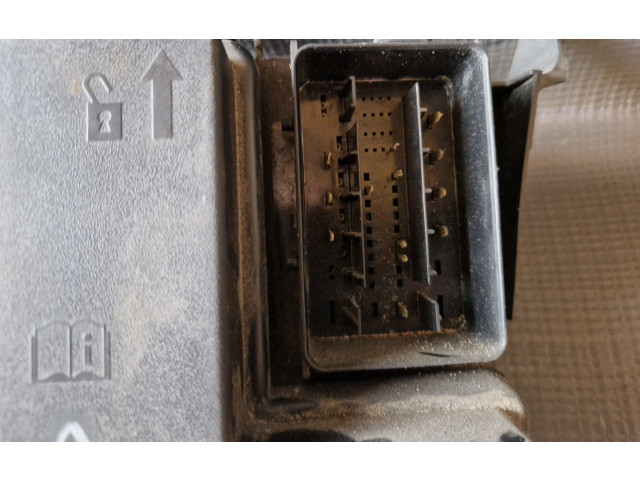 Блок предохранителей DG9T14A301AC, DG9T14A075AA   Ford Fusion II    