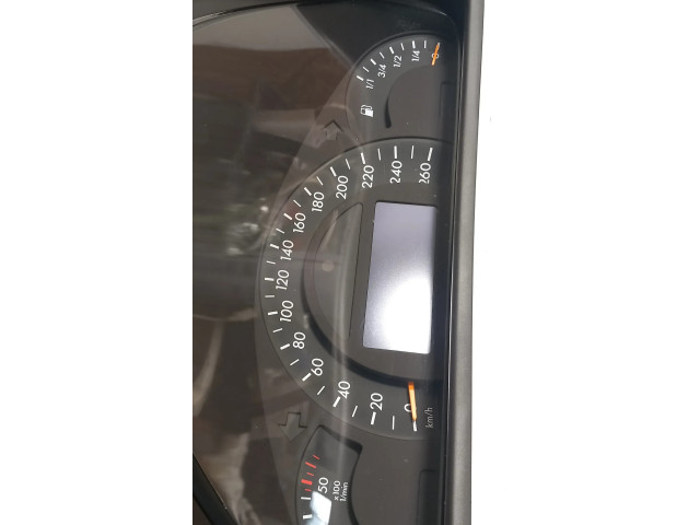 Přístrojová deska Mercedes-Benz C W203 2005 A2035401347, 2035401347