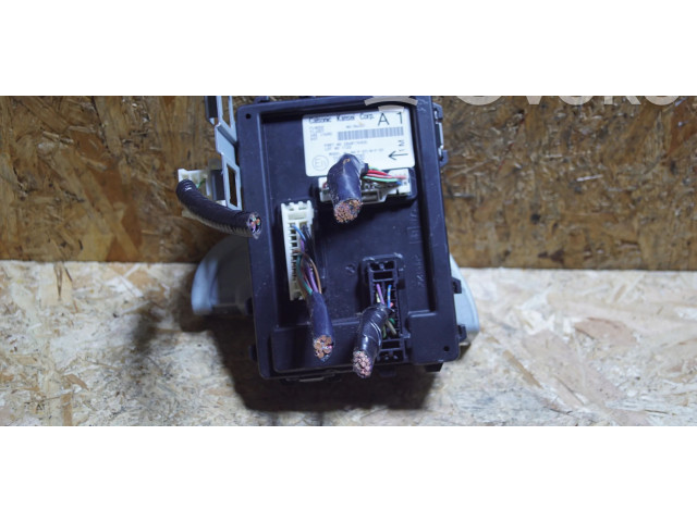 Pojistková skříňka Řídící jednotka BSM 284B11KA0C Nissan Juke I F15 2010