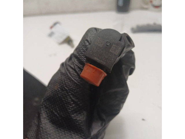 Vstřikovač A6510704987 Mercedes-Benz C W204 pro naftový motor 2.2