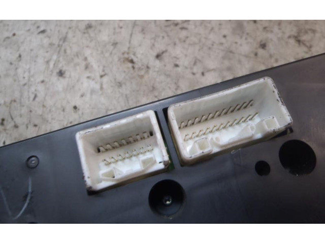 Блок управления климат-контролем Mitsubishi L200