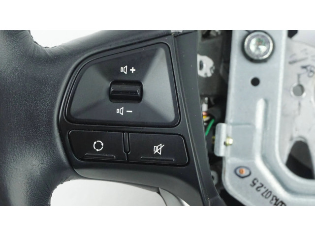 Руль KIA Rio 2012 - 2016 года 561001W711HU