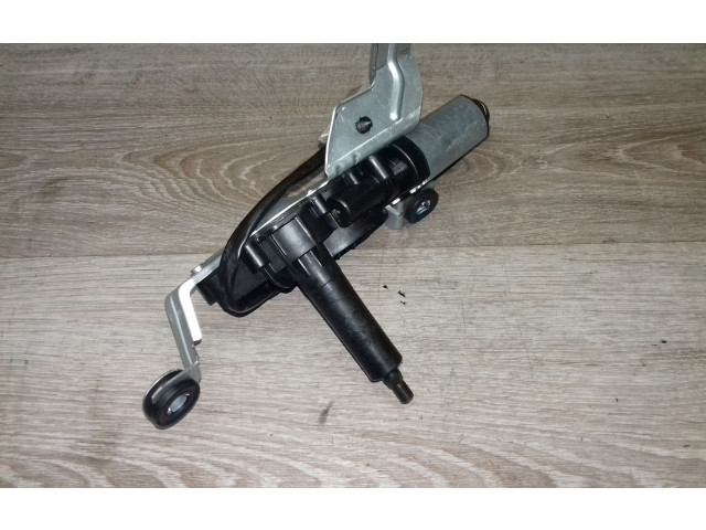 Píst 8638163   Volvo XC90     