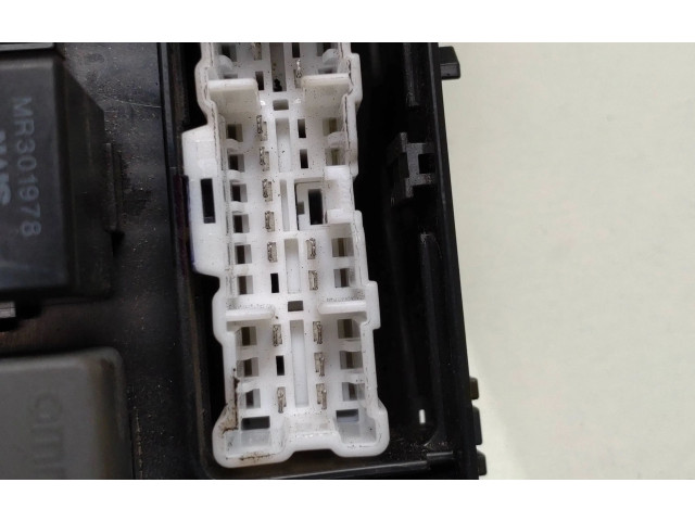 Блок предохранителей Pr06102000, 0281003053 Mitsubishi ASX