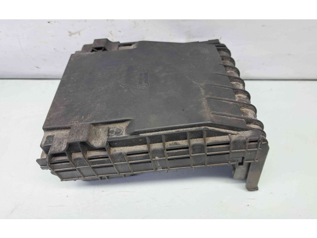 Блок предохранителей 1K0937125D Audi A3 S3 A3 Sportback 8P