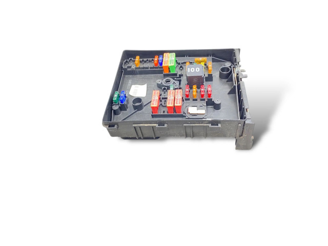 Блок предохранителей 1K0937118, 1104317029 Skoda Yeti (5L)