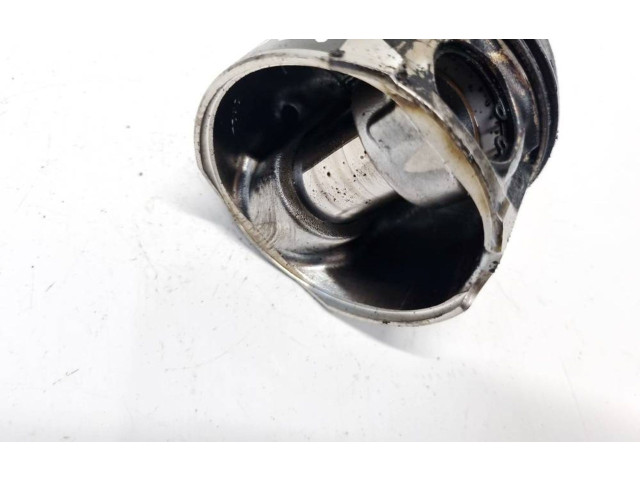 Поршень Mazda 3 II