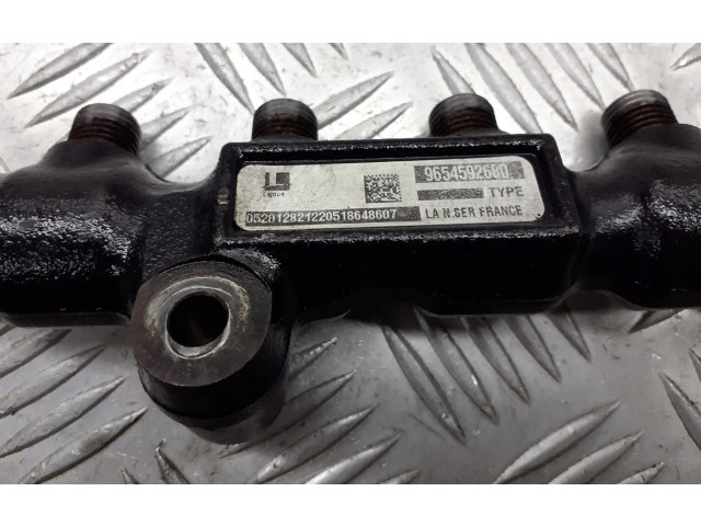 Топливная рампа 9654592680 Mazda 3 I