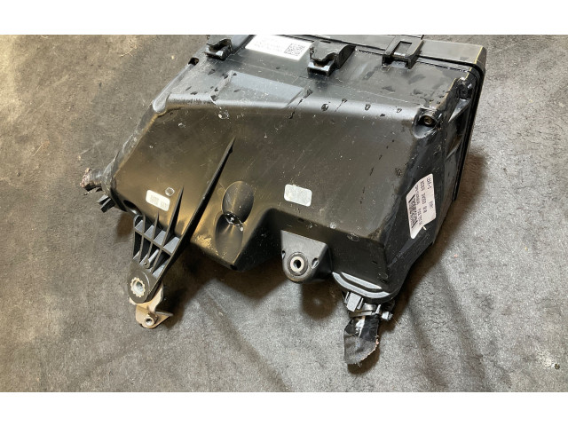 Блок предохранителей 32359479 Volvo XC40