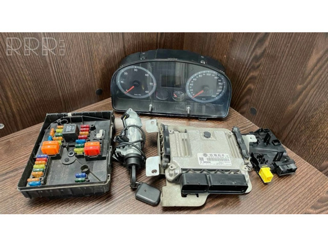 Řídící jednotka 03G906021PD, 0281014073 Volkswagen Caddy 2008