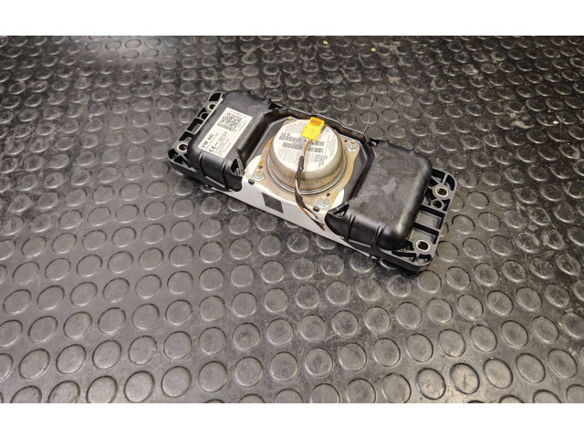 Подушка безопасности пассажира 8V0880204E   Skoda Octavia Mk3 (5E)