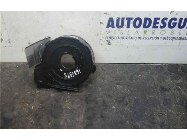 Подрулевой шлейф SRS    Volkswagen PASSAT B3