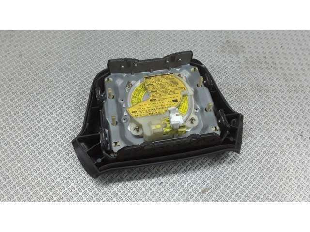 Подушка безопасности водителя    Toyota Hilux (N80, N90, N100, N110)