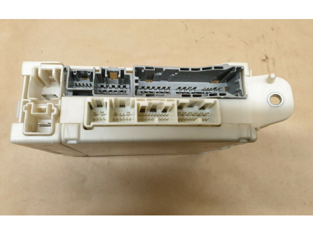 Блок предохранителей  8267230141   Lexus GS 300 350 430 450H    