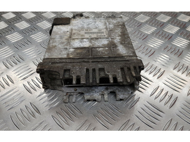 Блок управления двигателя 028906021AT, 0281001368   Volkswagen PASSAT B4