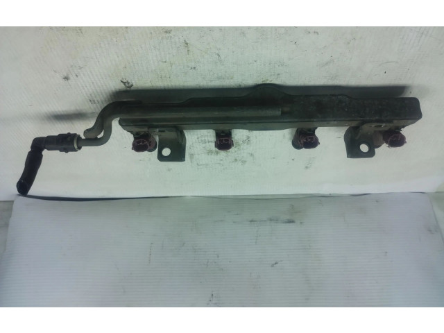 Топливная рампа Mazda 3 I