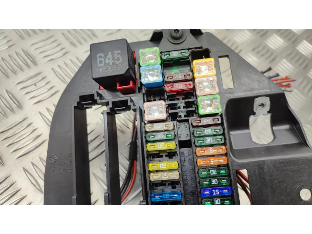 Pojistková skříňka Volkswagen Transporter - Caravelle T6 2018