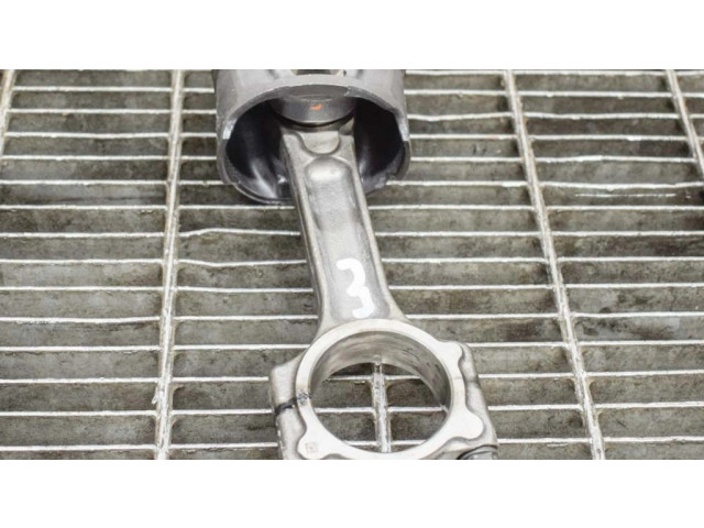 Píst 121008820R, 120A16959R   Dacia Sandero  pro naftový motor 1.5 K9K 612 