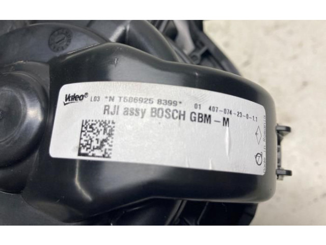 Вентилятор печки 272109977R, T5869258399 Dacia Jogger