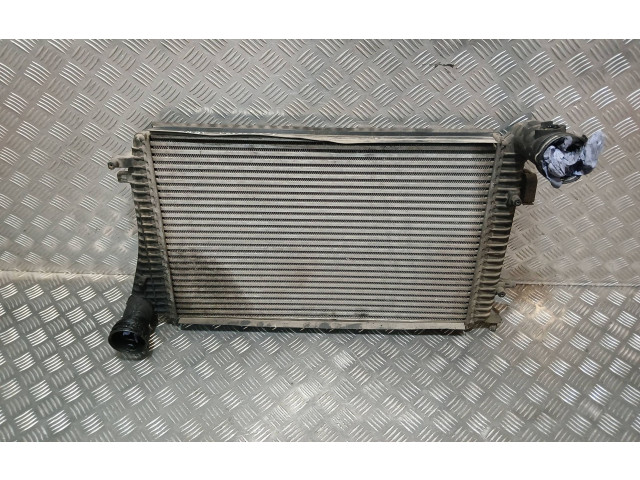 Интеркулер Volkswagen Caddy