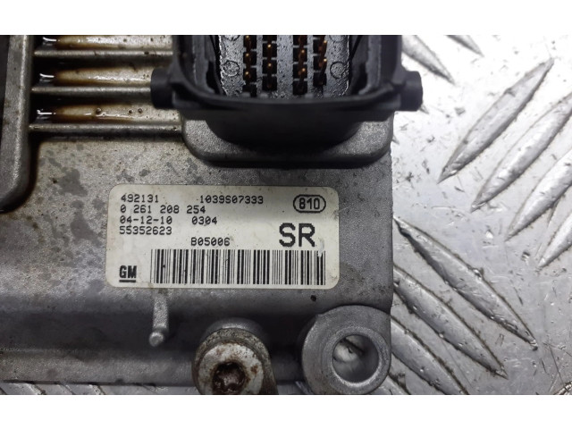Блок управления двигателем ECU 0261208254 Opel Agila A